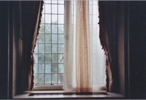 antique-art-curtains-home-photo-Favim.com-136368